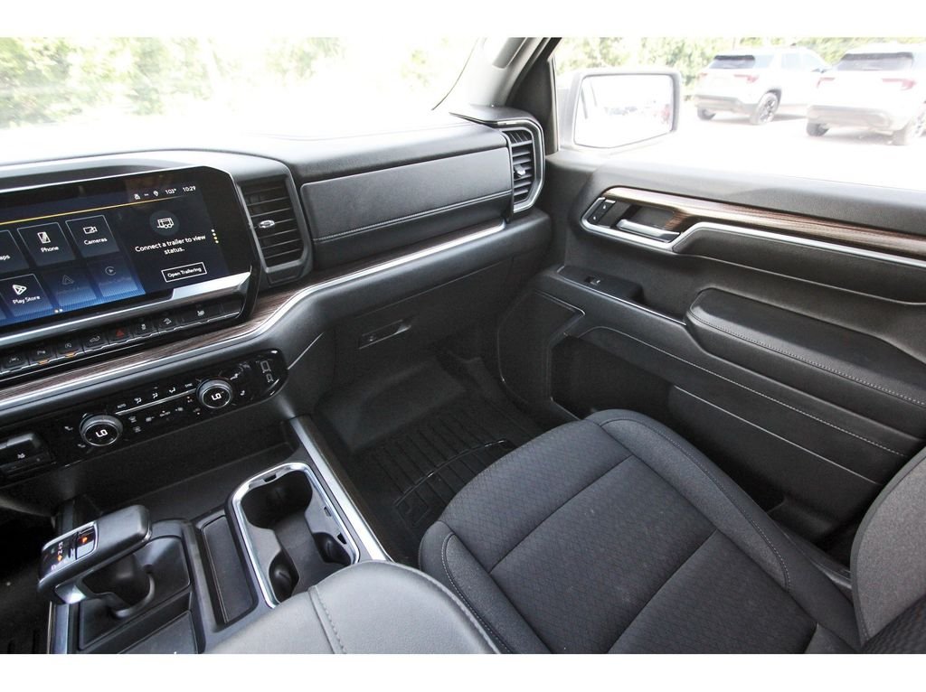 Used 2023 White Chevrolet LT image 12