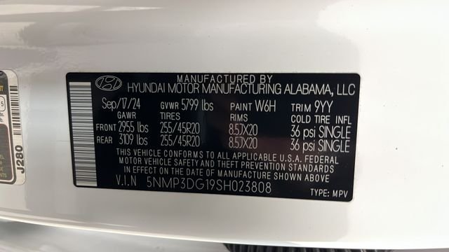 Used 2025 Serenity White Hyundai Limited image 29