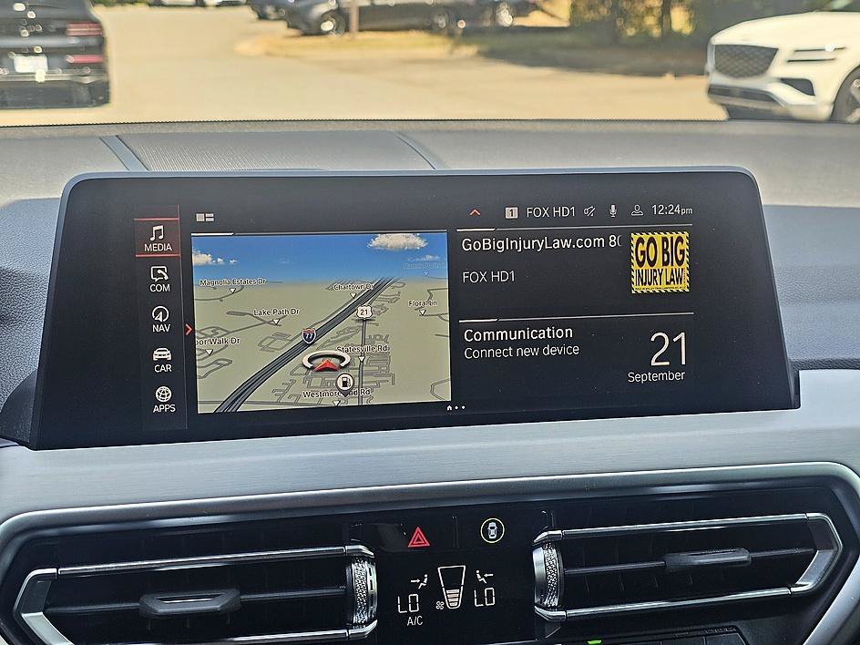 Used 2022 Black Sapphire Metallic BMW xDrive30i image 26