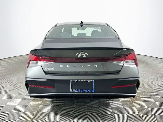 New 2026 Hyundai ELANTRA SEL Sport