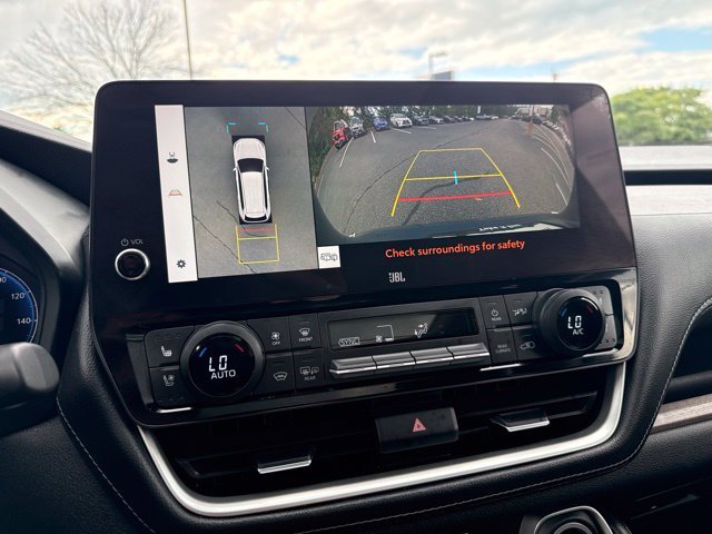 Certified Used 2024 Cloud Toyota Platinum image 32