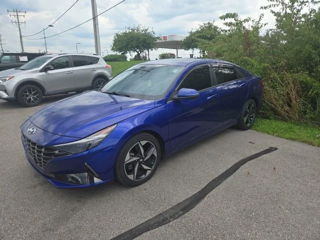 Used 2023 Intense Blue Hyundai Limited image 2