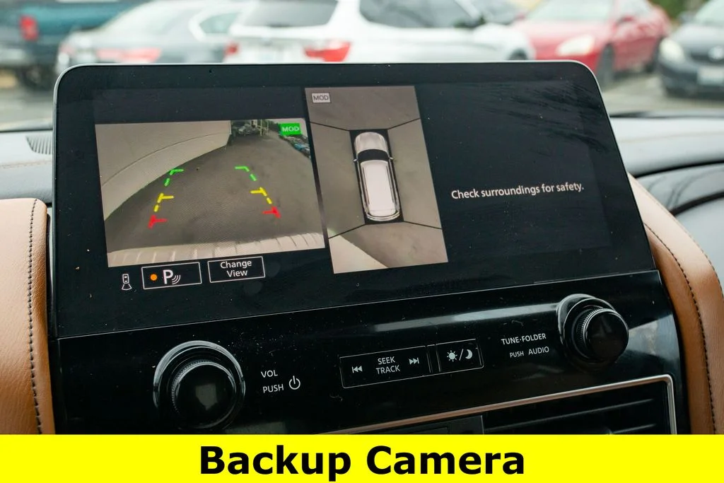 Used 2022 Champagne INFINITI 4WD Sensory image 17