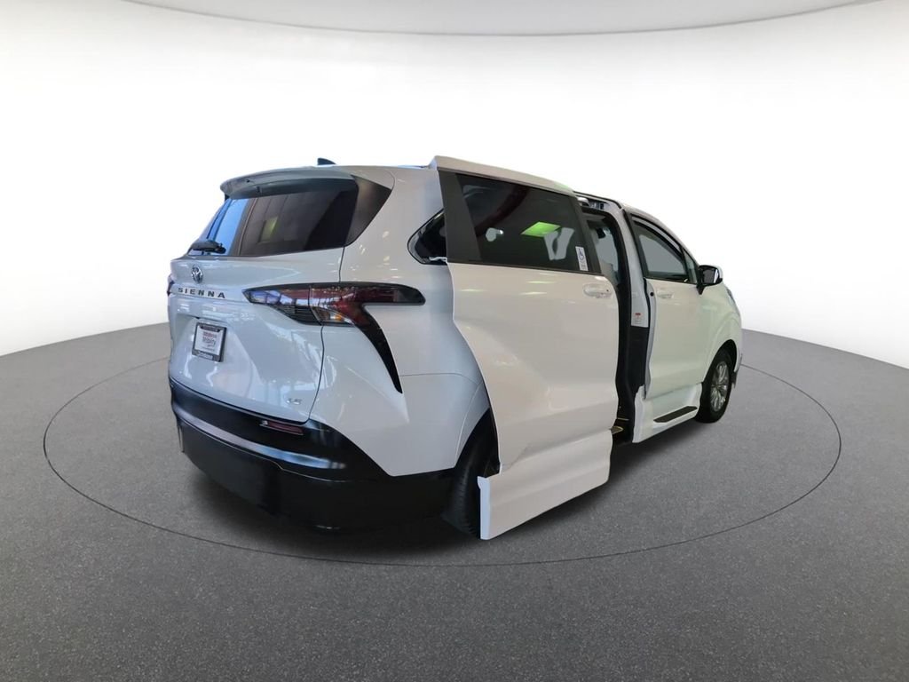 Used 2025 White Toyota LE image 7