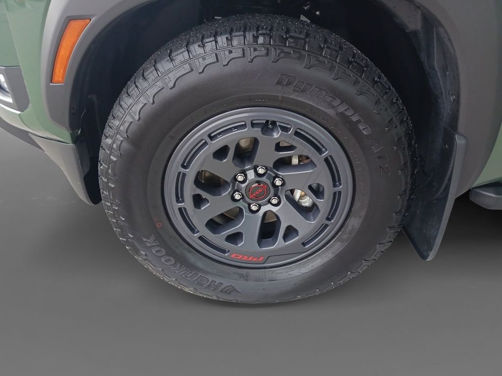 Used 2026 Green Nissan PRO-X image 15