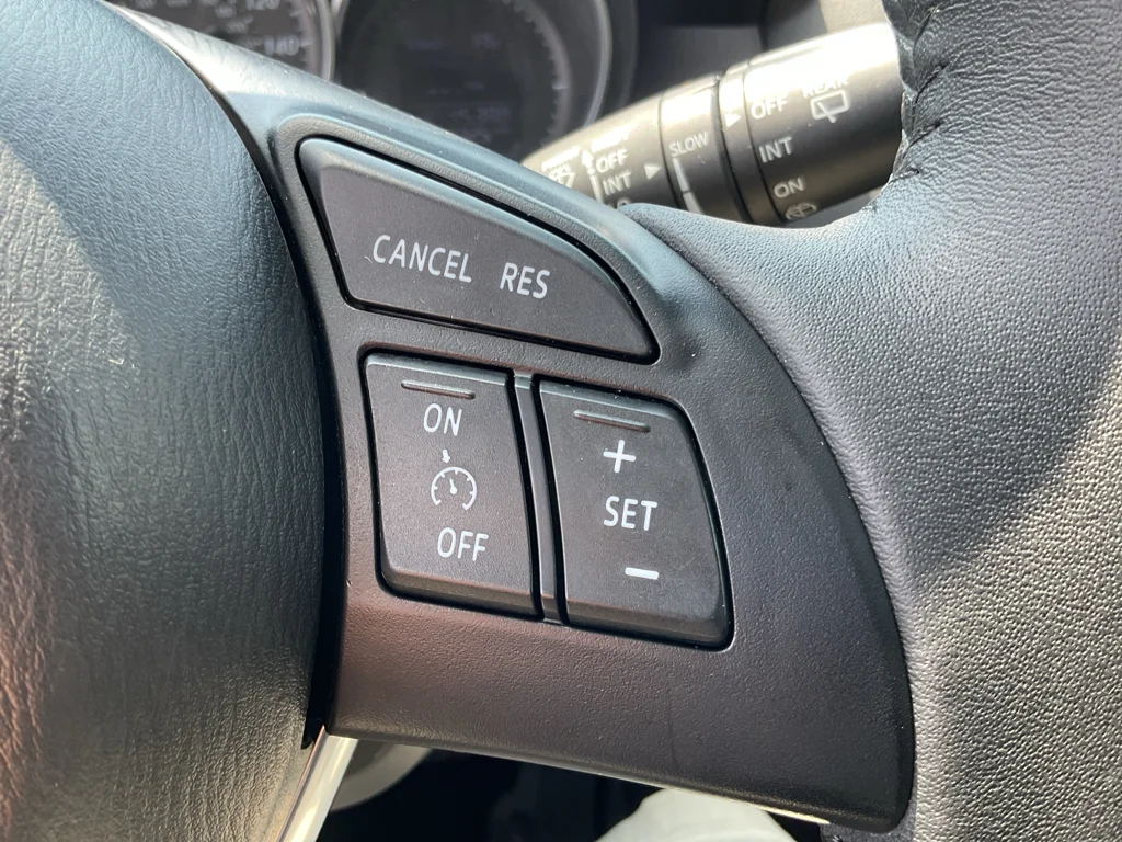 Used 2014 Crystal White Pearl Mica Mazda Touring image 31