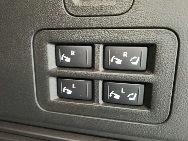 Used 2025  INFINITI SENSORY image 59