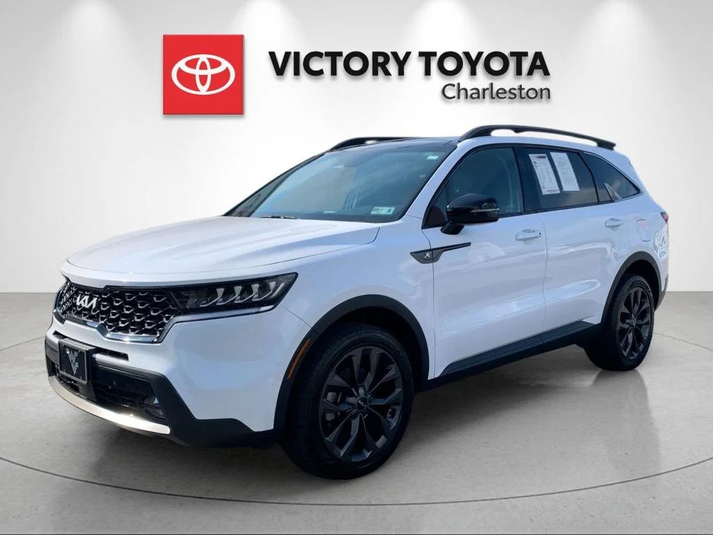 Used 2023 White Kia X-Line EX image 1