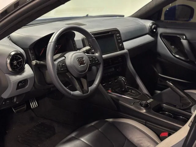 Used 2020 Blue Nissan Premium image 20