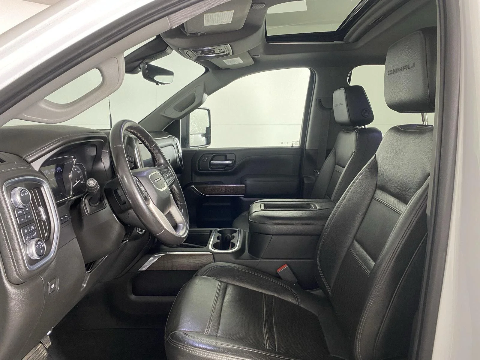 Used 2021 Summit White GMC Denali image 24