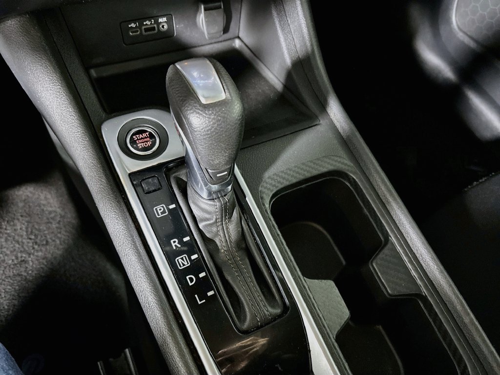Used 2023 Rosewood Nissan SV image 17