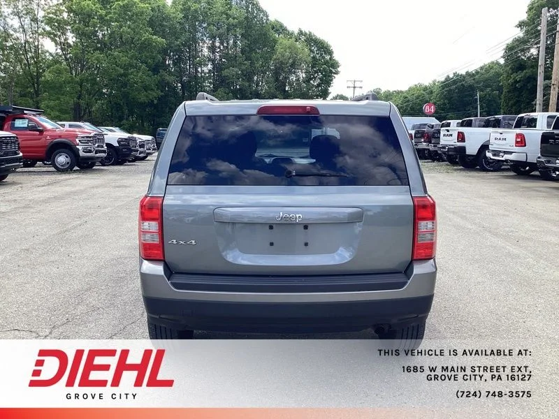 Used 2014 Gray Jeep Sport image 6
