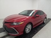 2023 Toyota Camry LE's photo