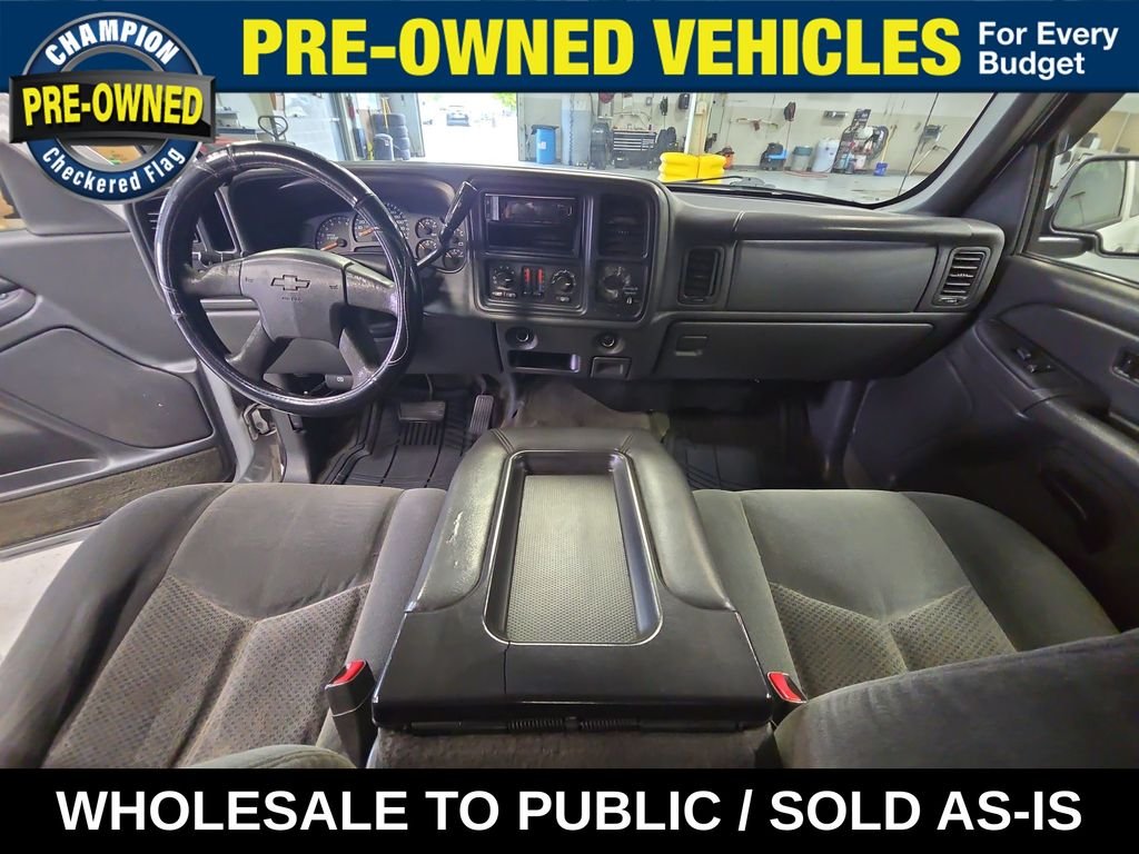 Used 2004 Summit White Chevrolet LS image 21