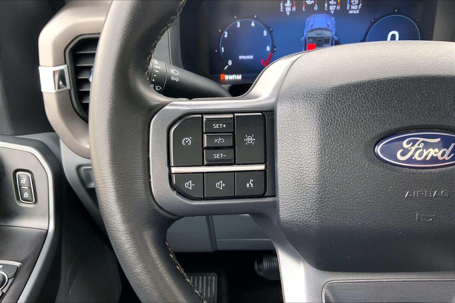 Used 2024 Agate Black Metallic Ford XLT image 37