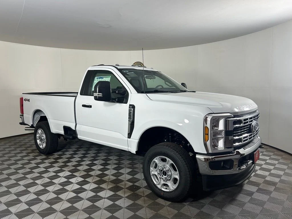 New 2026 Oxford White Ford F-250® XLT image 13