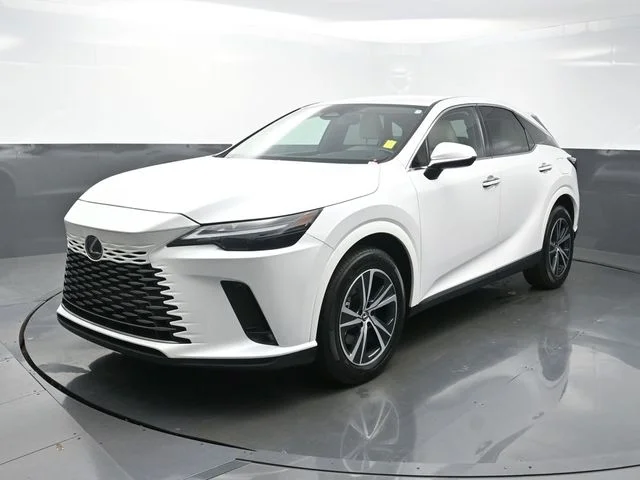 Used 2024 White Lexus 350 image 3
