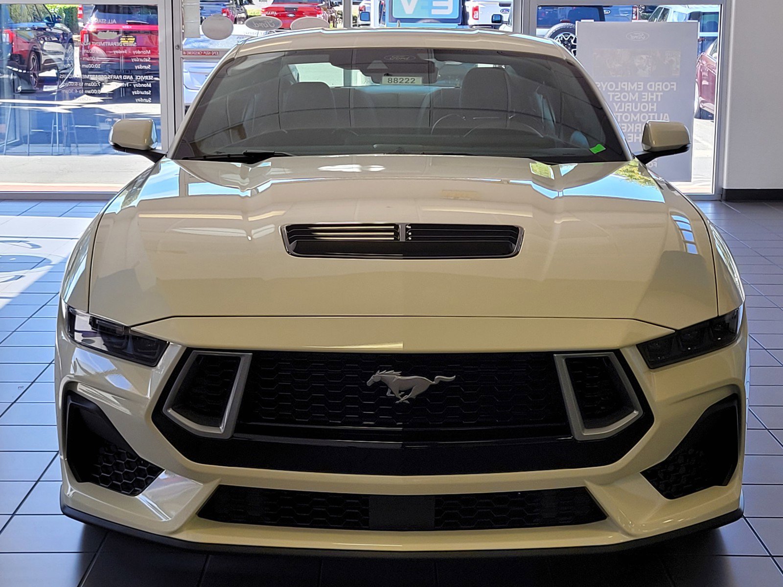 2025 Ford Mustang GT Premium photo 2