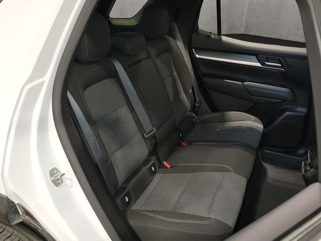 Used 2026 Summit White GMC Elevation image 31