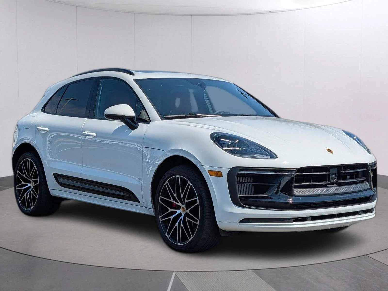 Used 2025 White Porsche S image 7