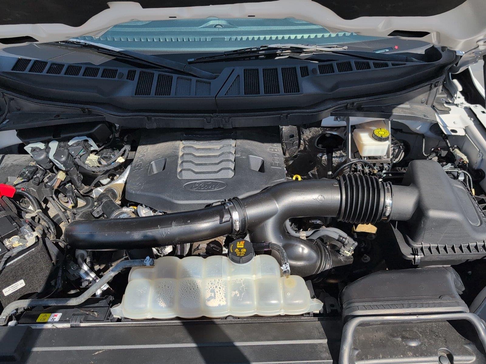 Used 2023 Oxford White Ford LARIAT image 37