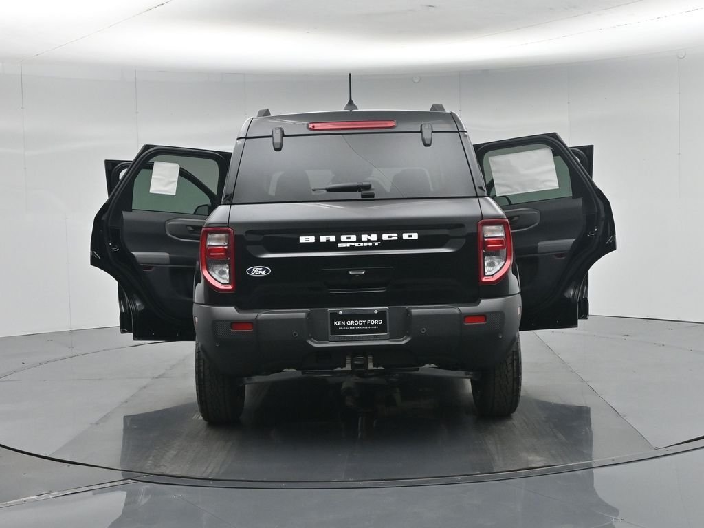 New 2026 Shadow Black Ford Badlands image 33