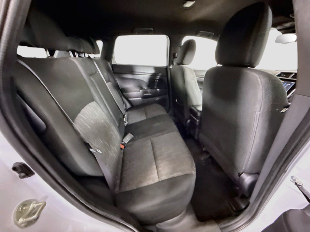 Used 2024 White Diamond Mitsubishi 2.0 Trail Edition image 22