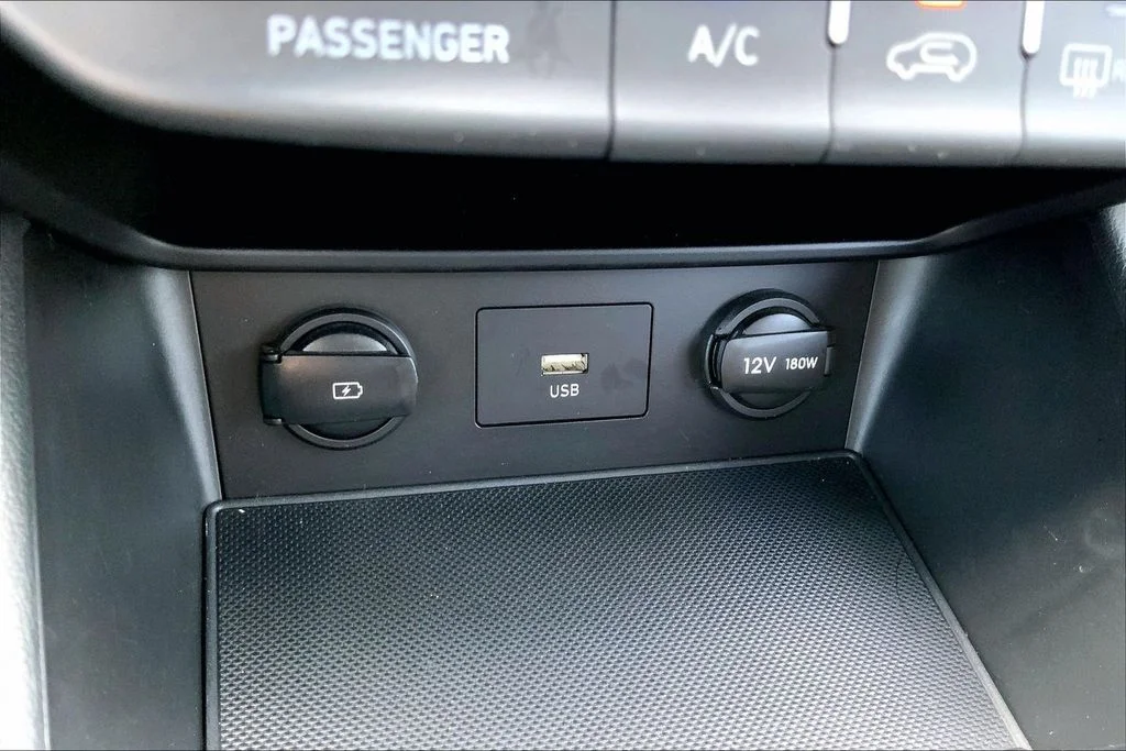 Used 2023 Gray Hyundai SEL image 15