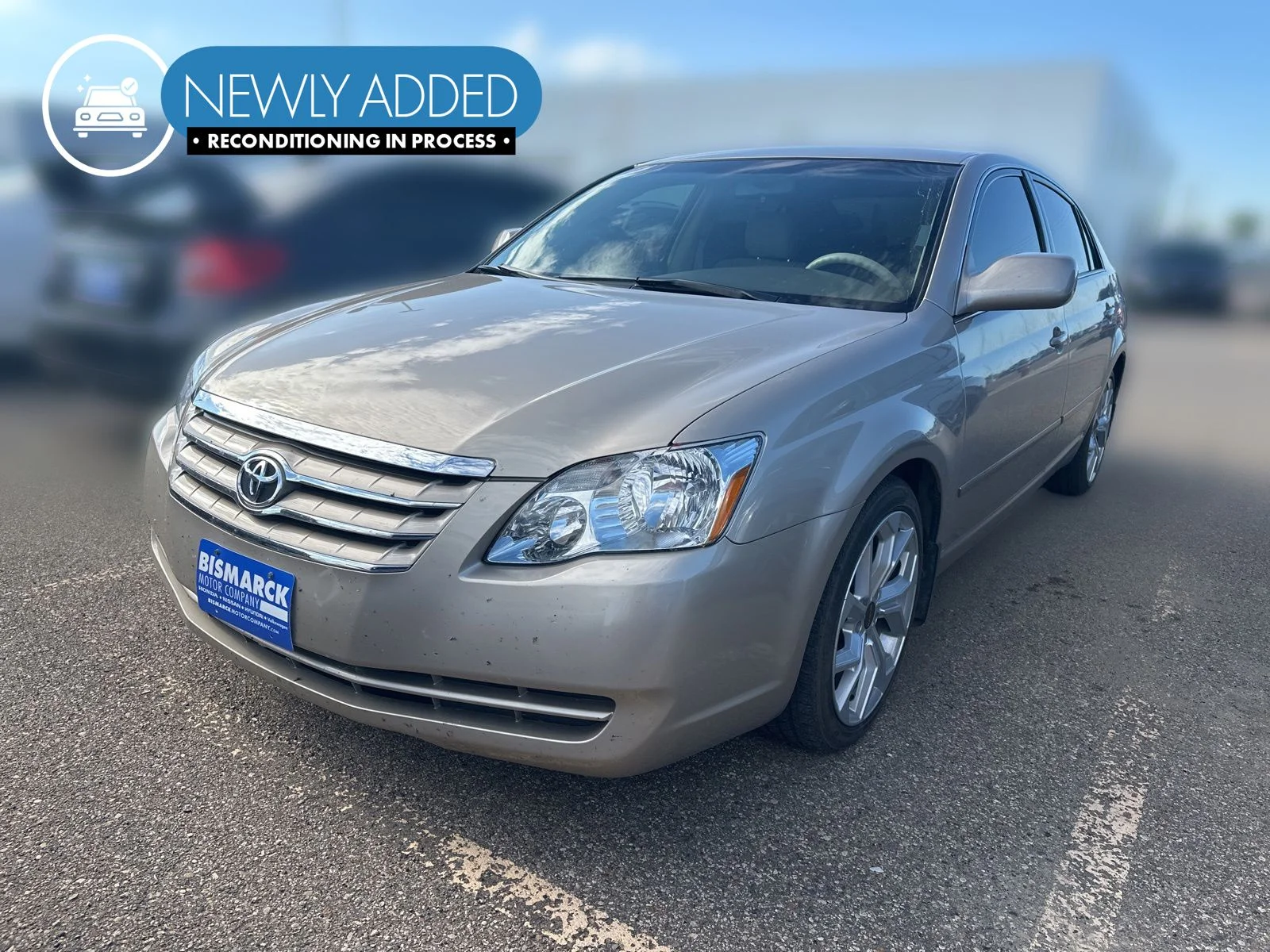 Used 2006 Beige Toyota XL image 1