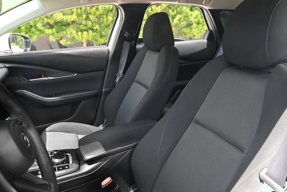 Certified Used 2023 White Mazda 2.5 S image 9