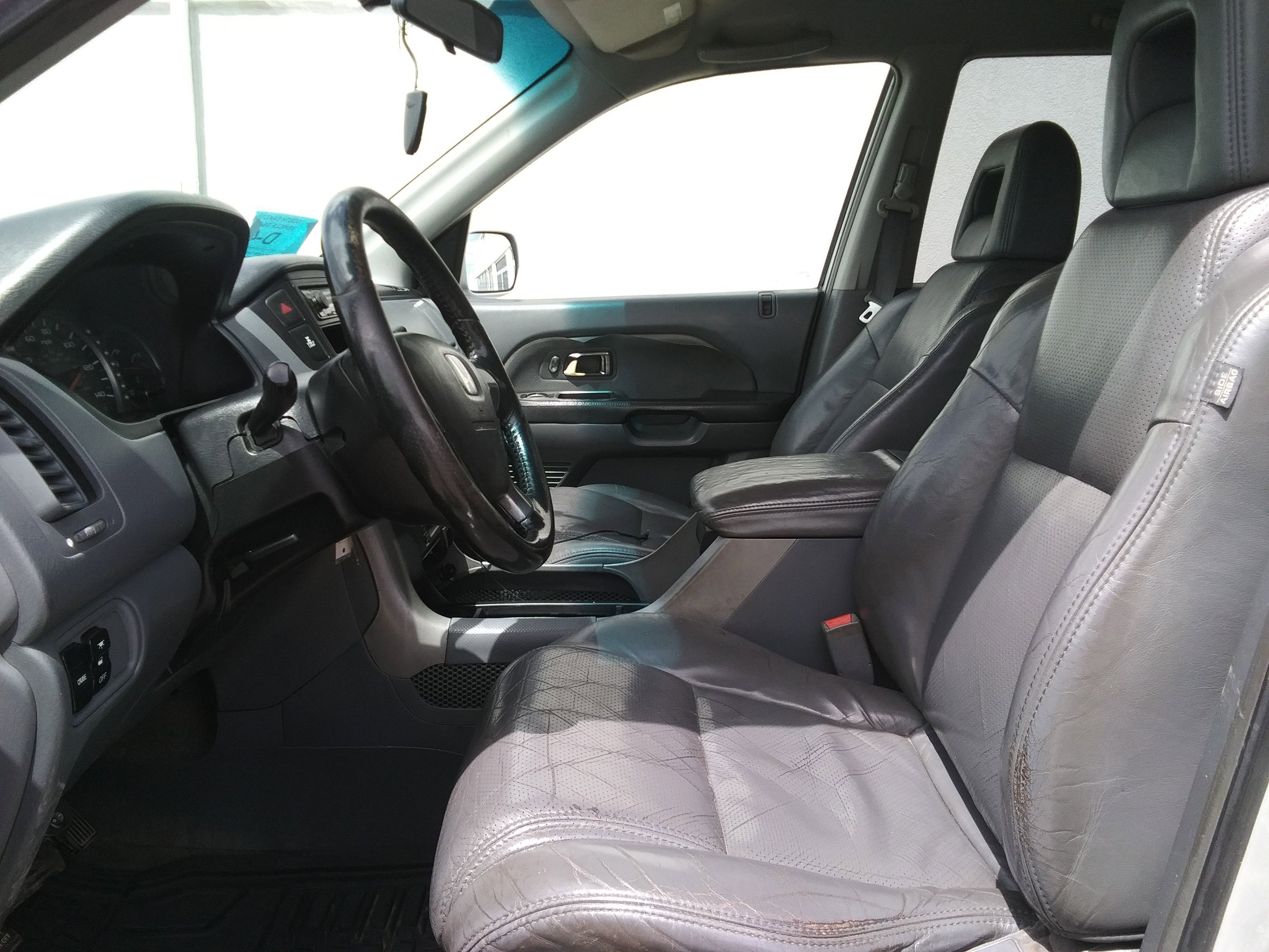 Used 2004 Silver Honda EX-L image 12