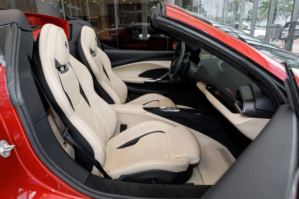 Used 2023 Rosso Imola Ferrari  image 13