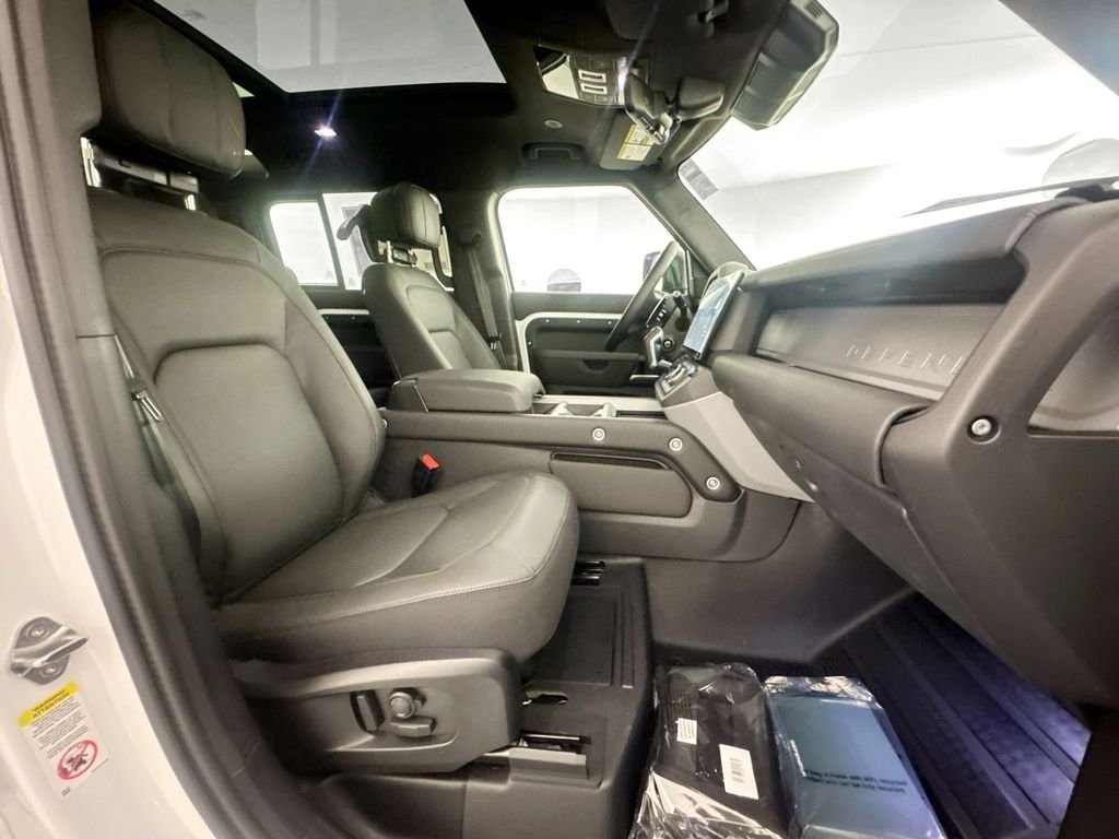 2026 Land Rover Defender V8 - Photo 27