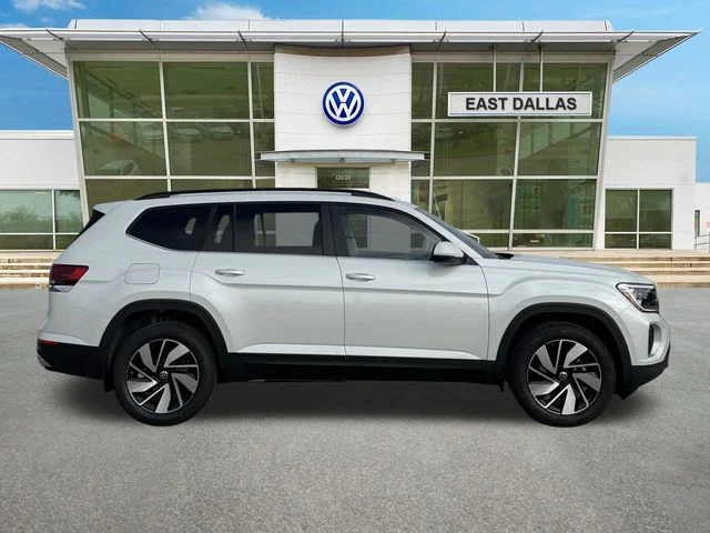 New 2026 White Volkswagen 2.0T SE w/Technology image 2
