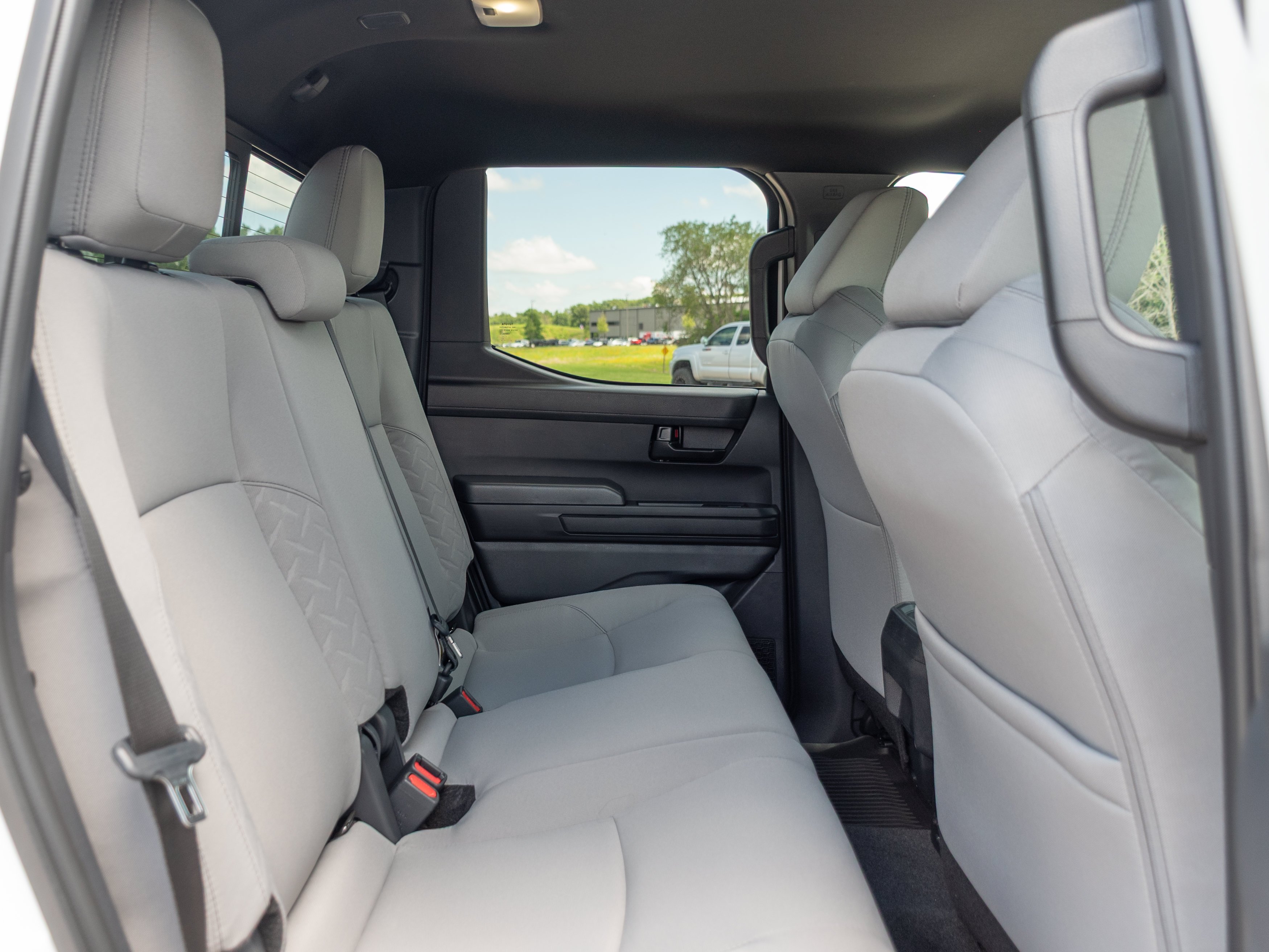 2026 Toyota Tacoma SR5 - Photo 23