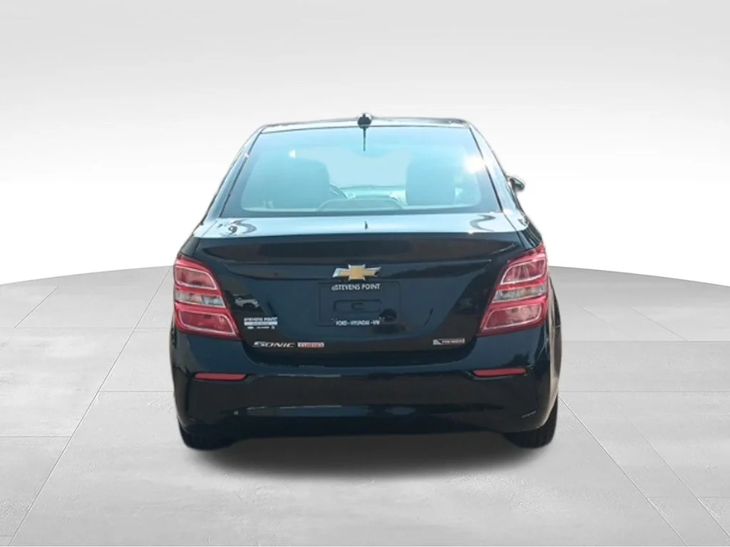 Used 2017 Mosaic Black Metallic Chevrolet Premier image 6