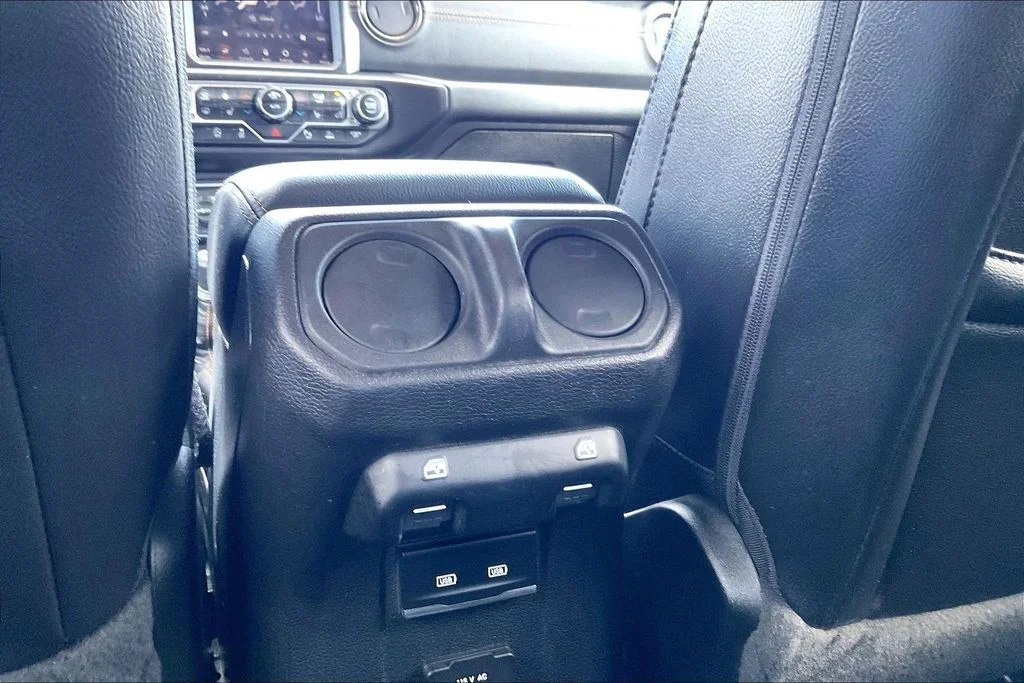 Used 2023 White Jeep High Altitude image 39
