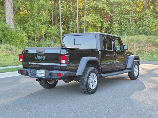 Used 2020 Black Jeep Sport image 13