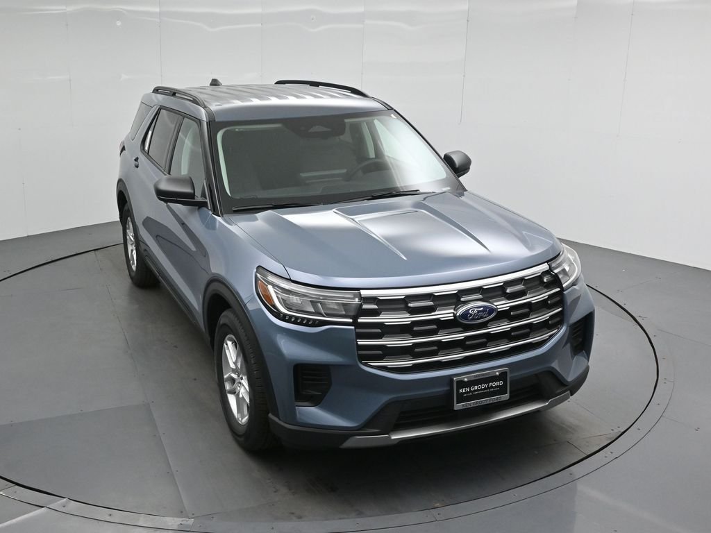 New 2026 Vapor Blue Metallic Ford Active image 36