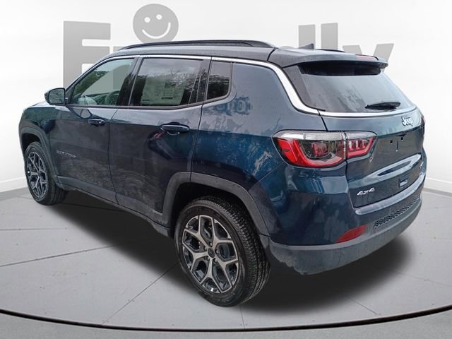 New 2026 Fathom Blue Pearl-Coat Exterior Paint Jeep Limited image 7