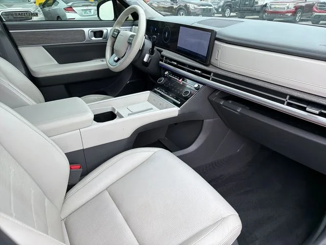 Used 2024  Hyundai Limited image 23