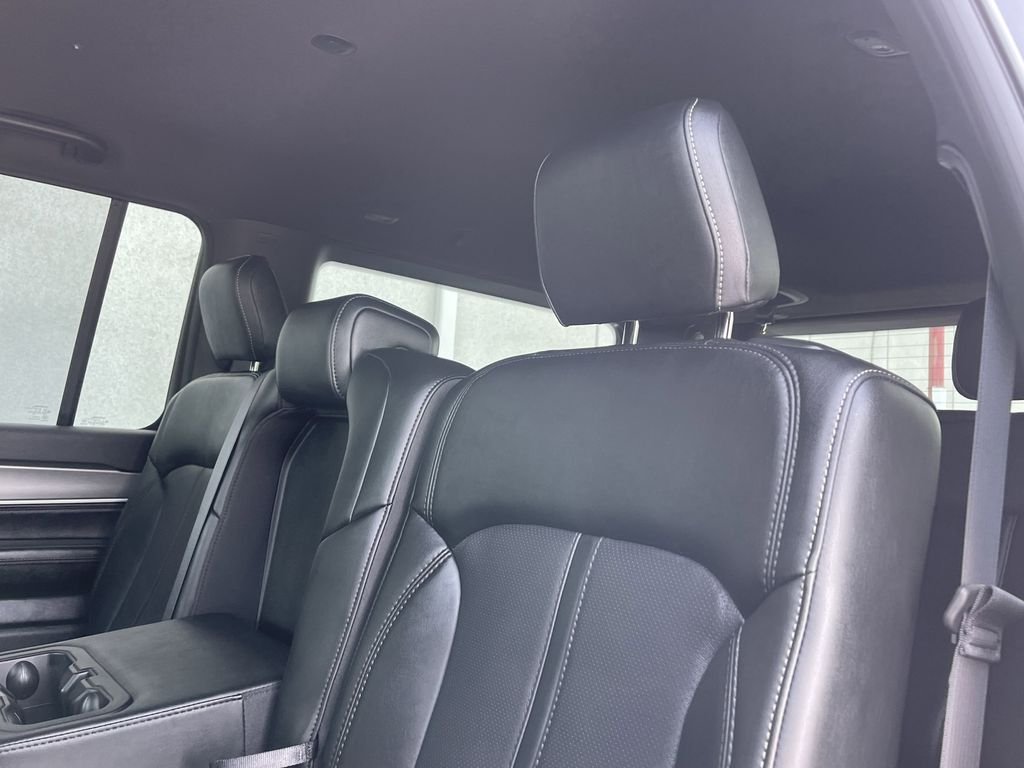 New 2026 High Gloss Black Exterior Paint Jeep Limited Altitude image 18