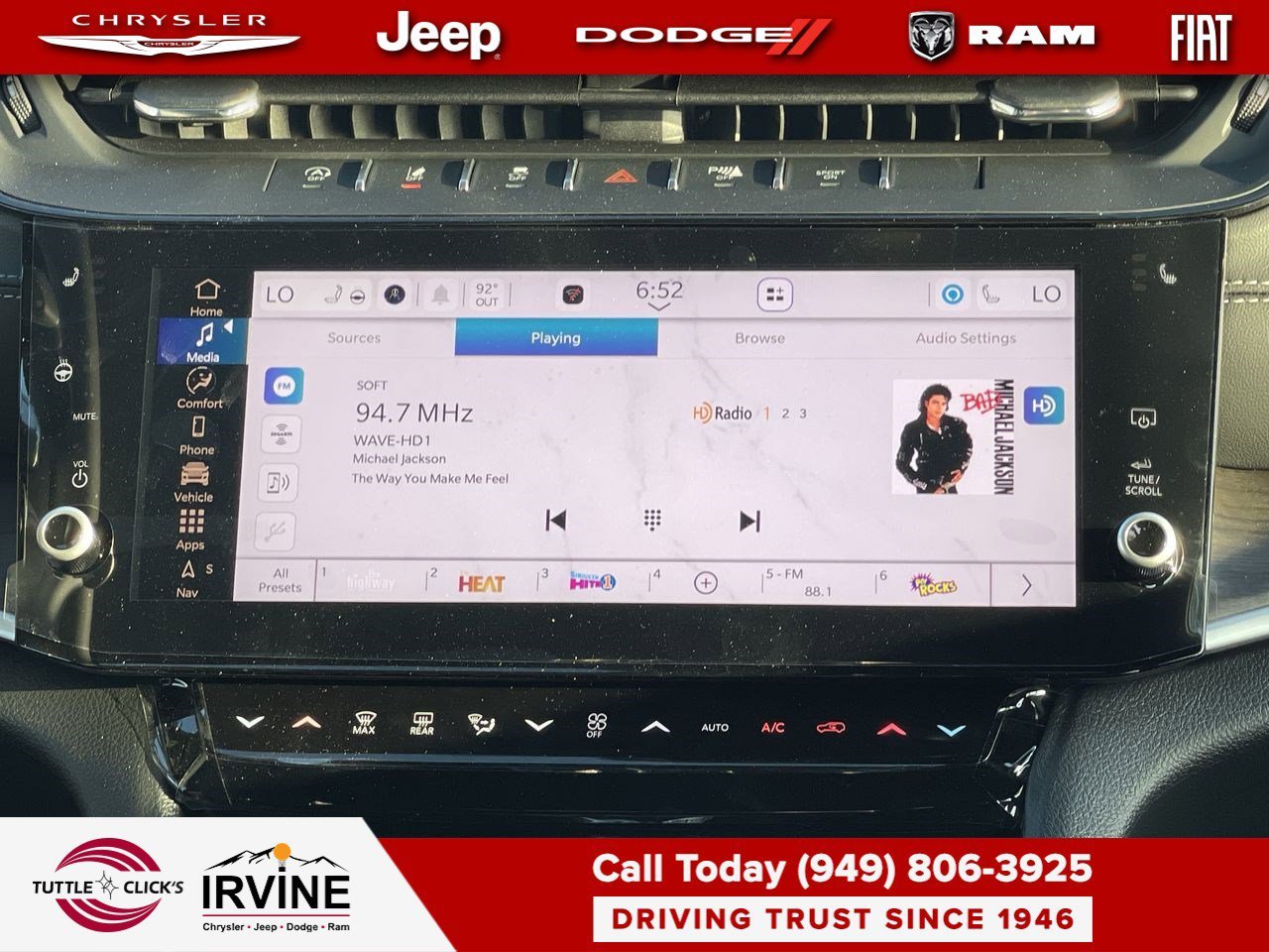 New 2026 Baltic Gray Metallic Clear-Coat Exterior Paint Jeep Laredo Altitude image 14