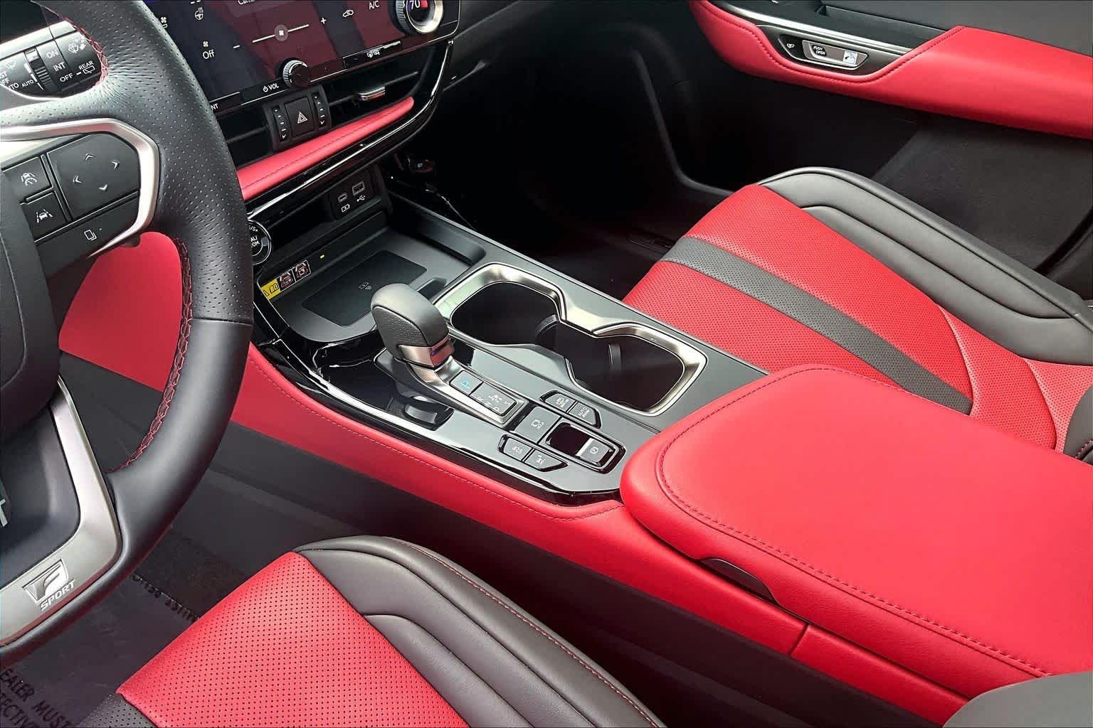 Used 2023 Ultra White Lexus F SPORT Handling image 16