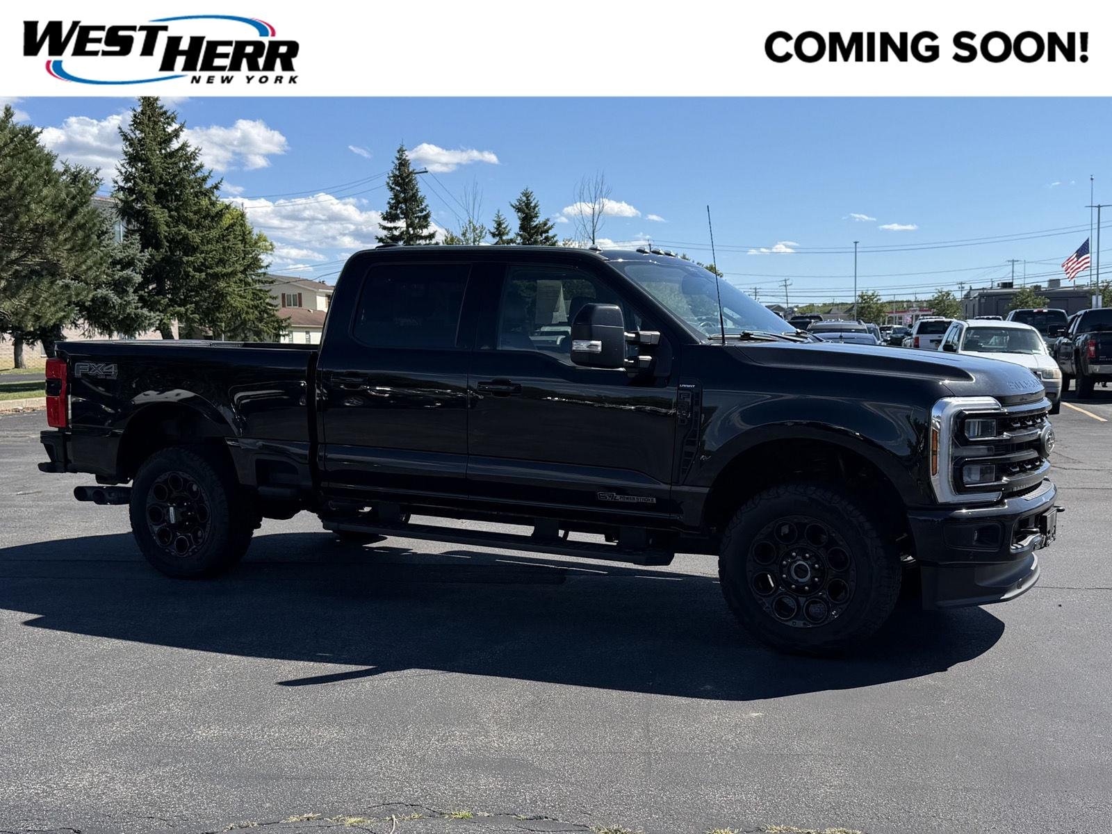 Used 2024  Ford LARIAT image 1