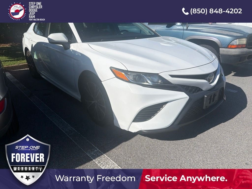 Used 2018 White Toyota SE image 3