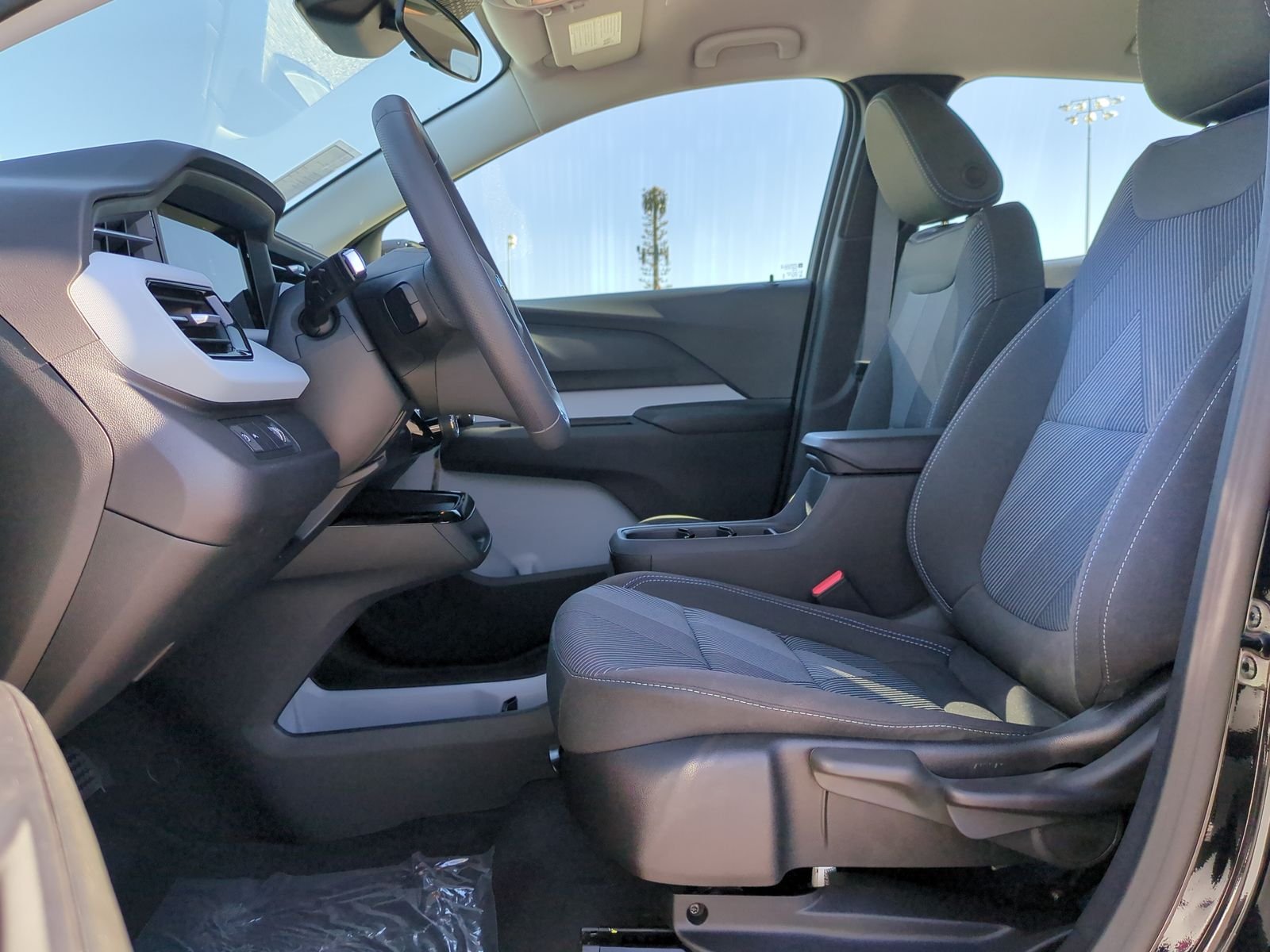 2027 Chevrolet Bolt LT - Photo 52