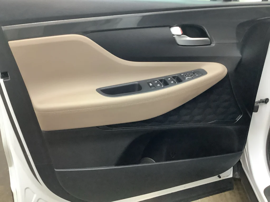 Used 2022 Quartz White Hyundai SEL image 12