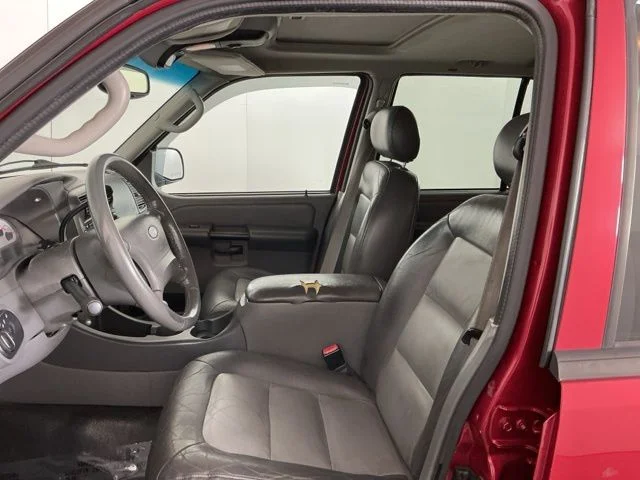 2004 Ford Explorer Sport Trac XLS - Photo 13