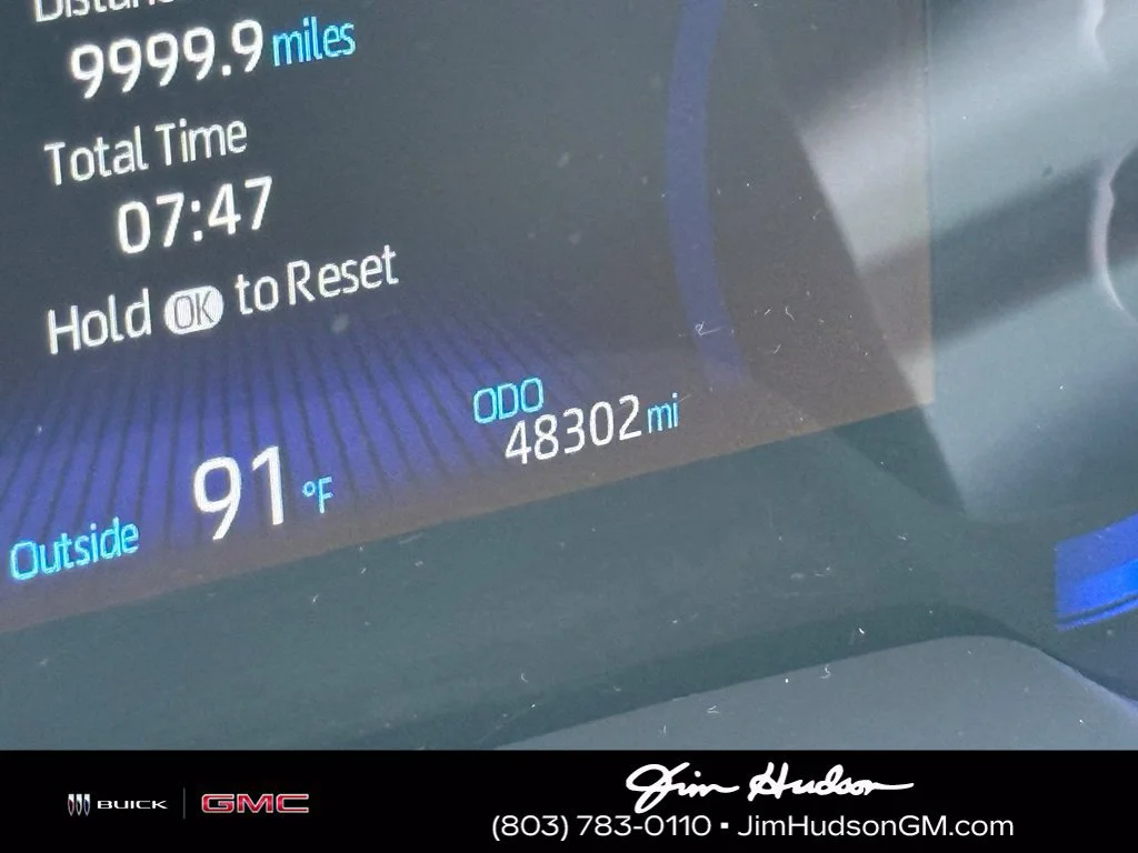 Used 2022 Off-white Toyota Hybrid LE image 3